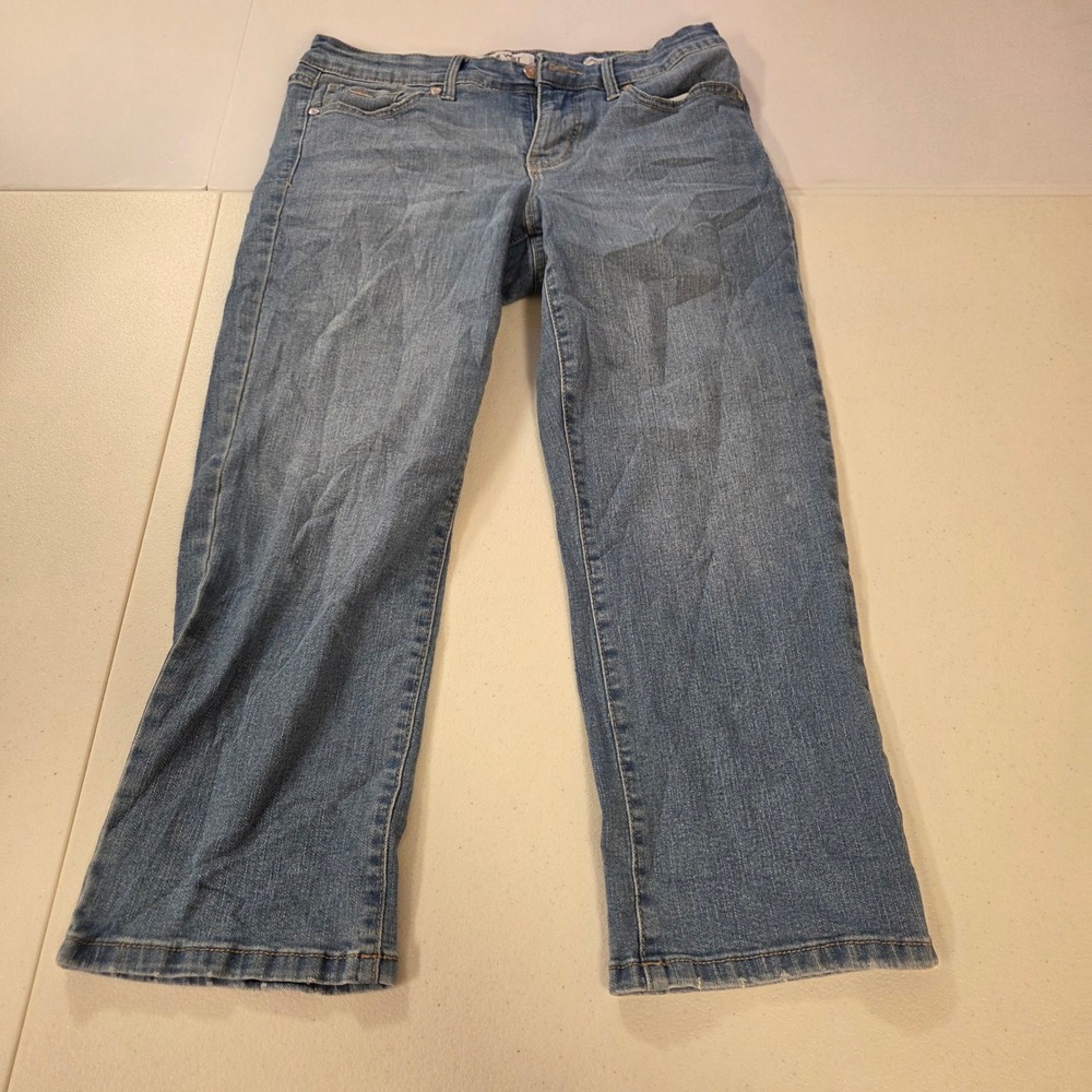 Nine West Chrystie Capri Jeans Womens 4 Medium Wash Blue Cropped Denim Slim Leg